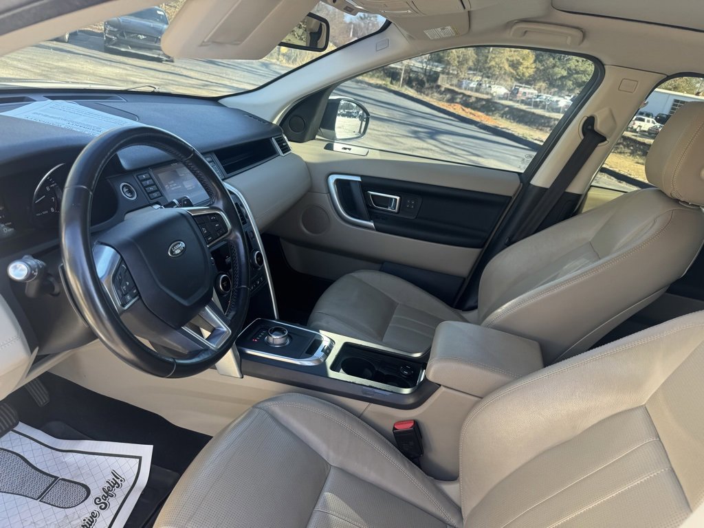 Used 2016 Land Rover Discovery Sport HSE image 18