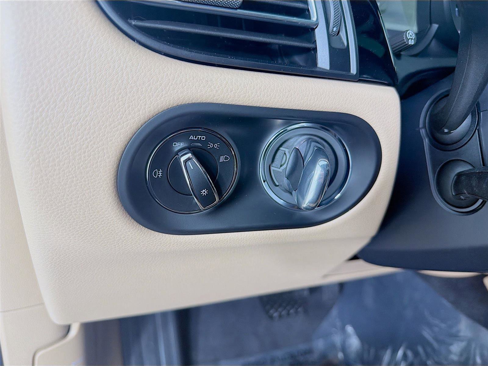 New 2026 Porsche Macan image 11