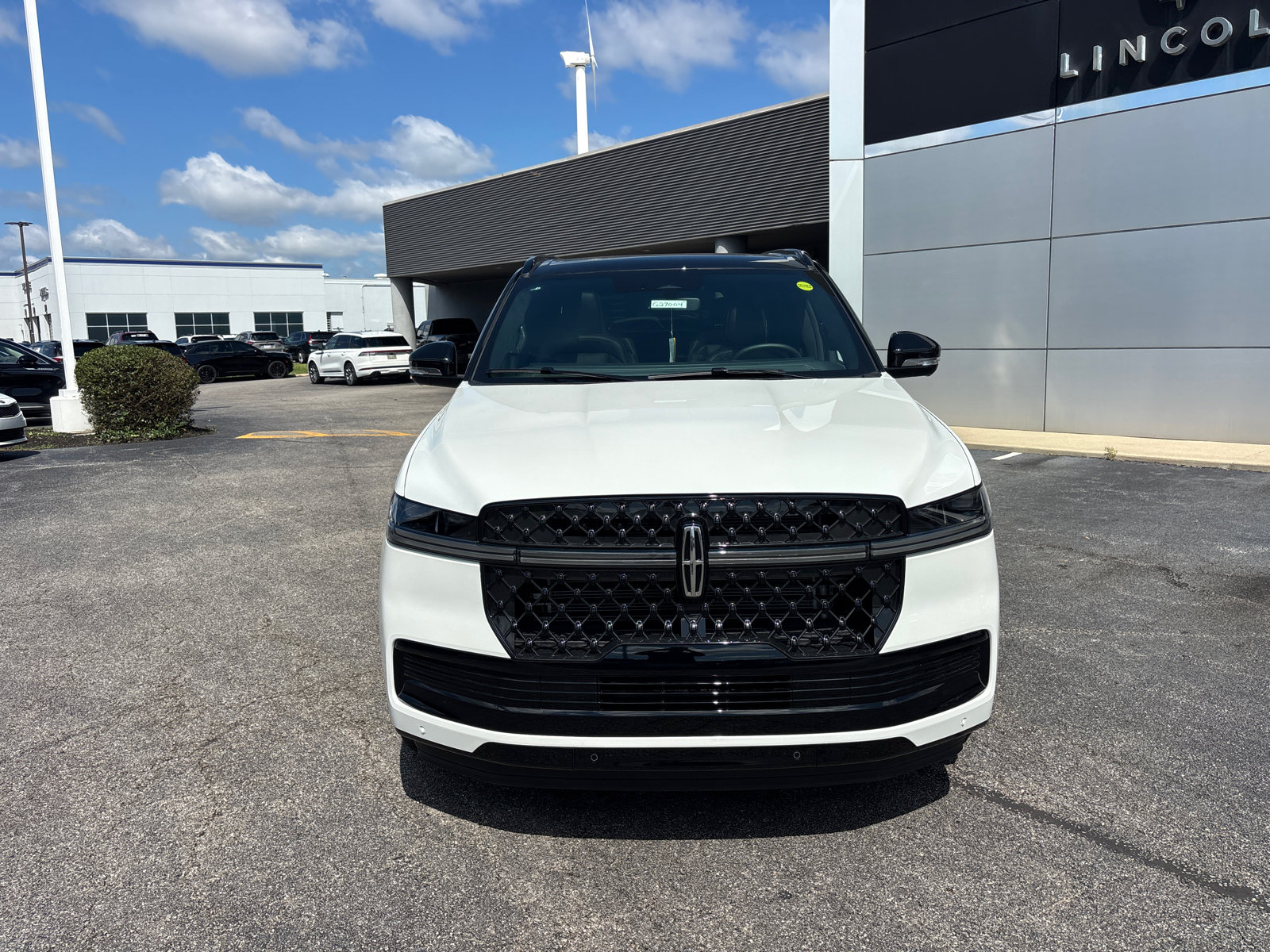 New 2027 Lincoln Navigator L Black Label AWD/4WD image 2