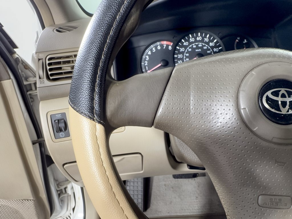 Used 2004 Toyota Corolla CE FWD image 18