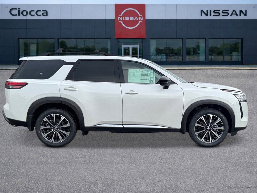 New 2026 Nissan Pathfinder Platinum w/ Cargo Package image 6