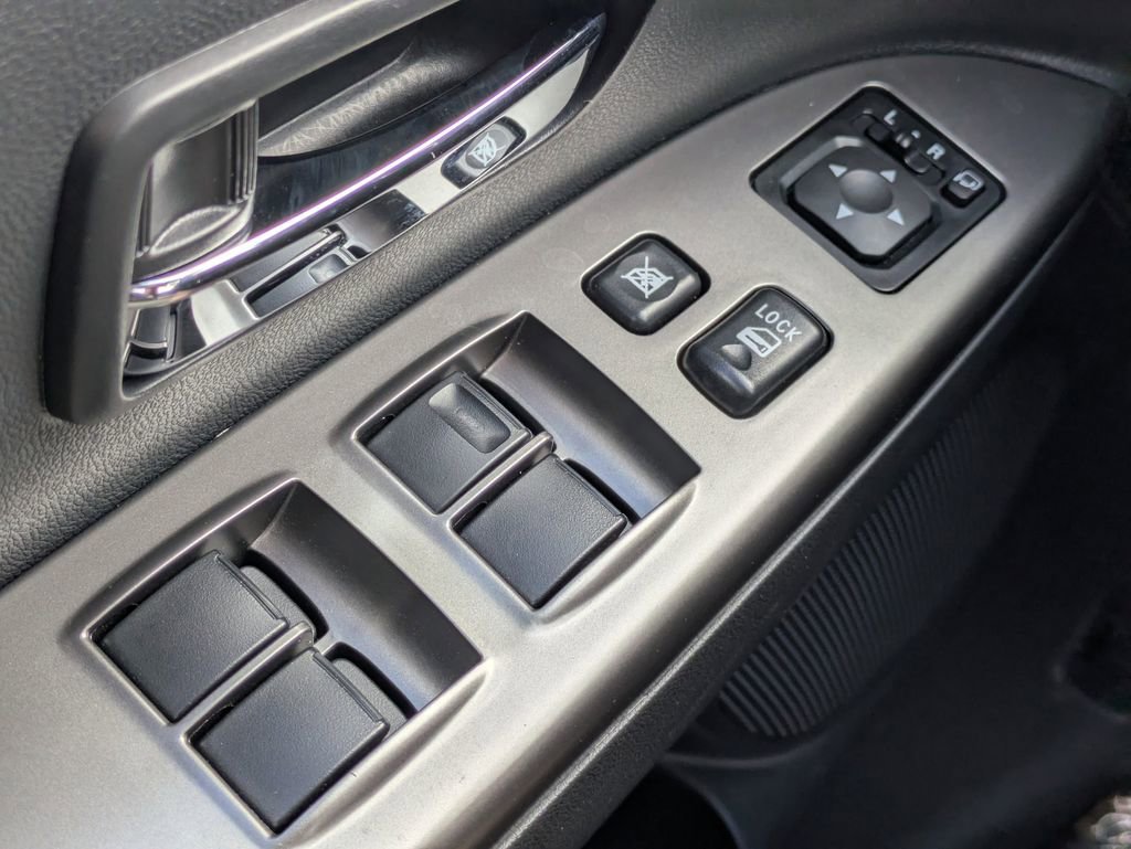 Used 2025 Mitsubishi Outlander Sport AWD image 24