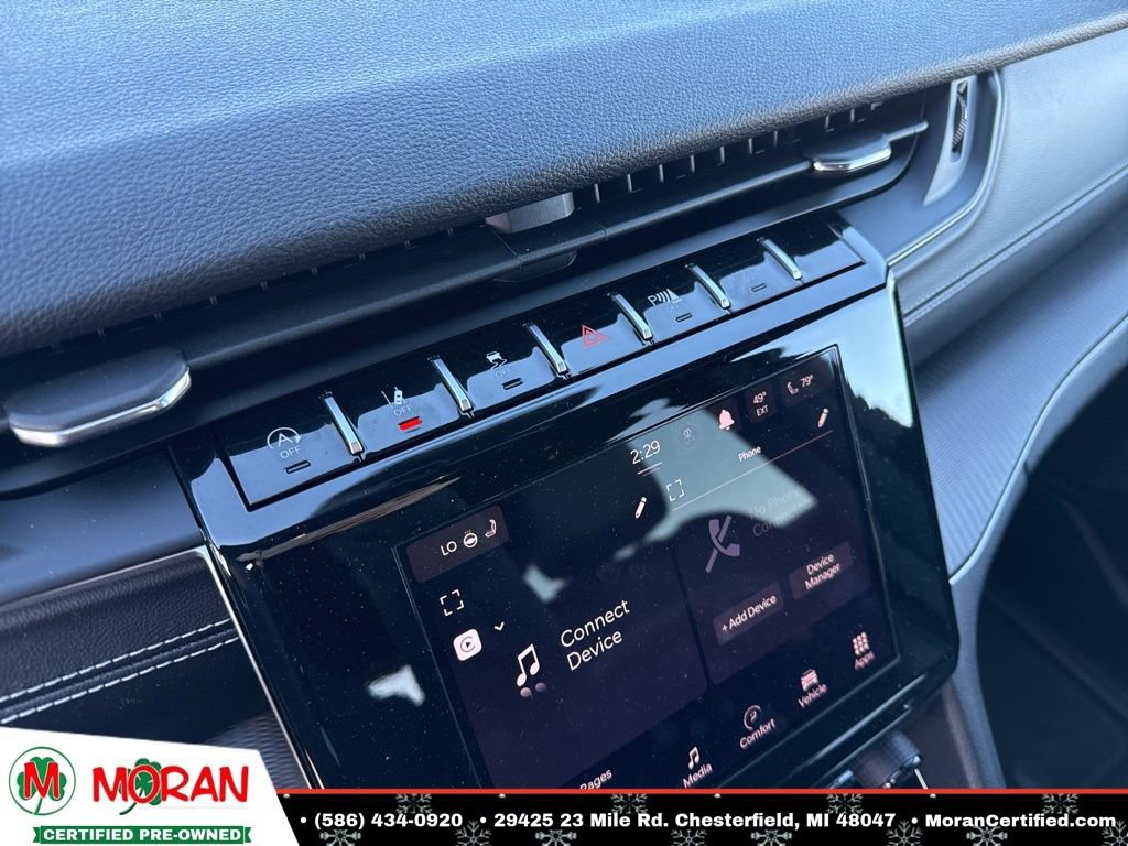 Used 2023 Jeep Grand Cherokee L Altitude image 17