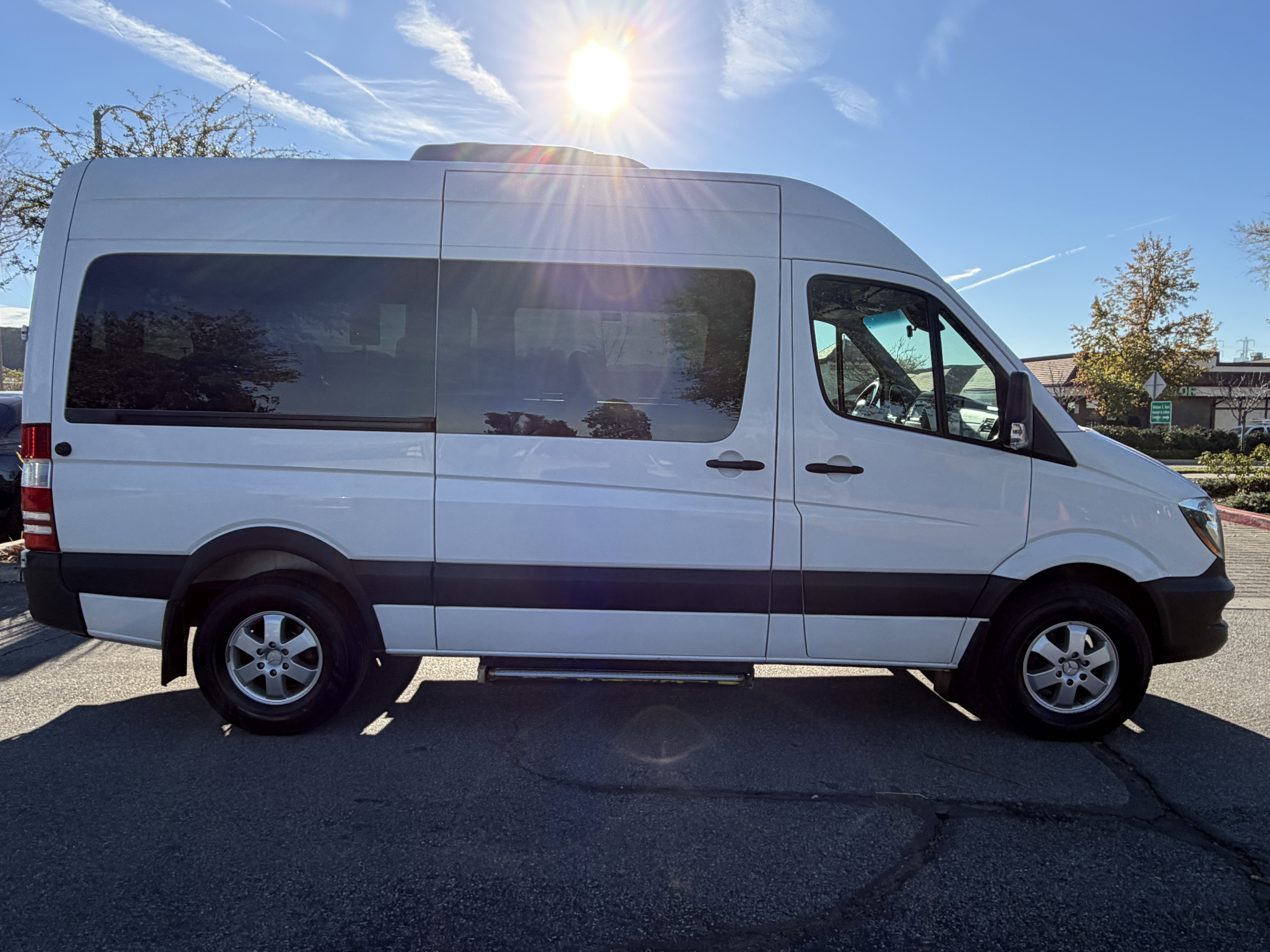 Used 2017 Mercedes-Benz Sprinter 2500 image 6