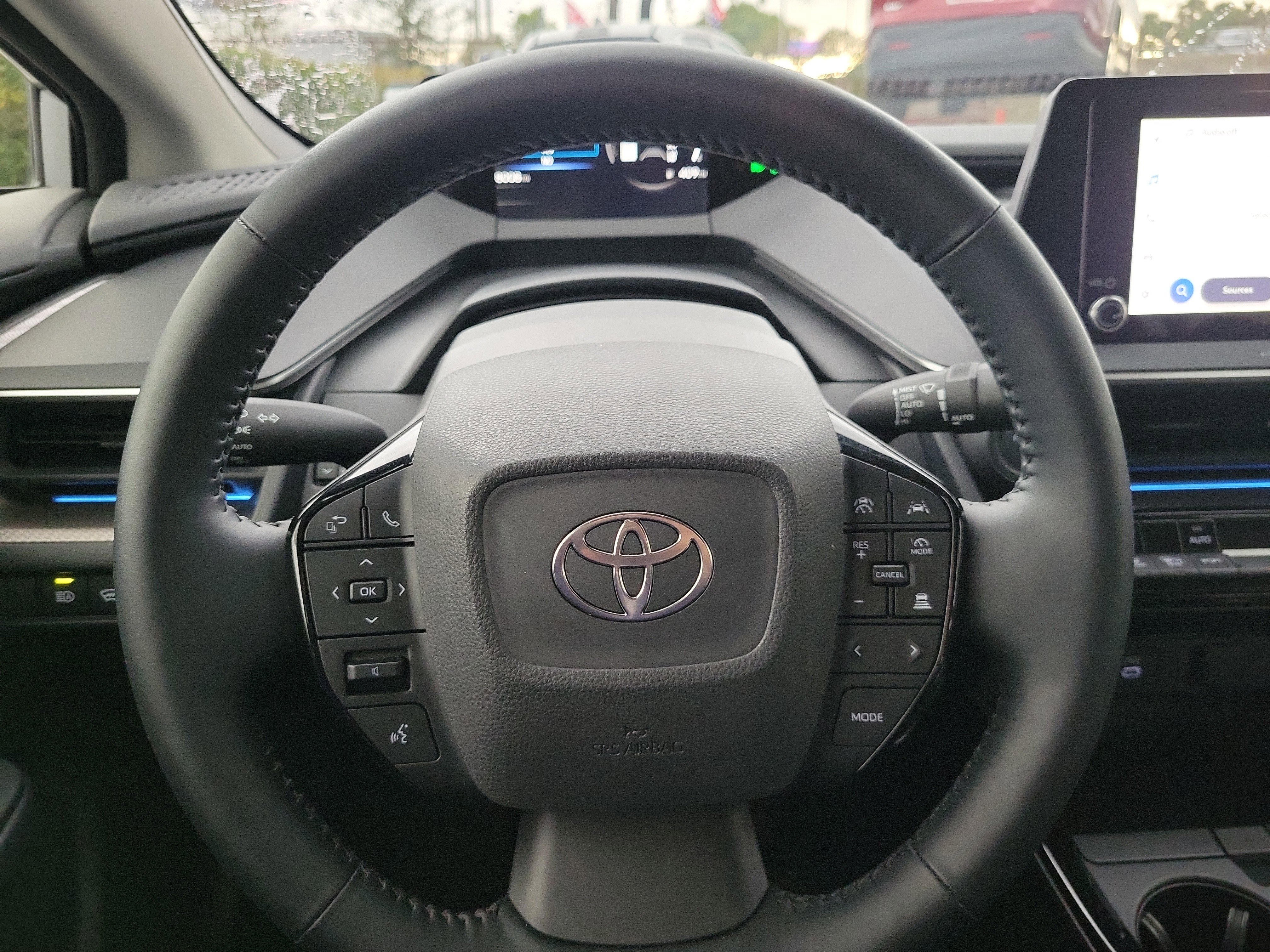 Used 2025 Toyota Prius XLE image 23