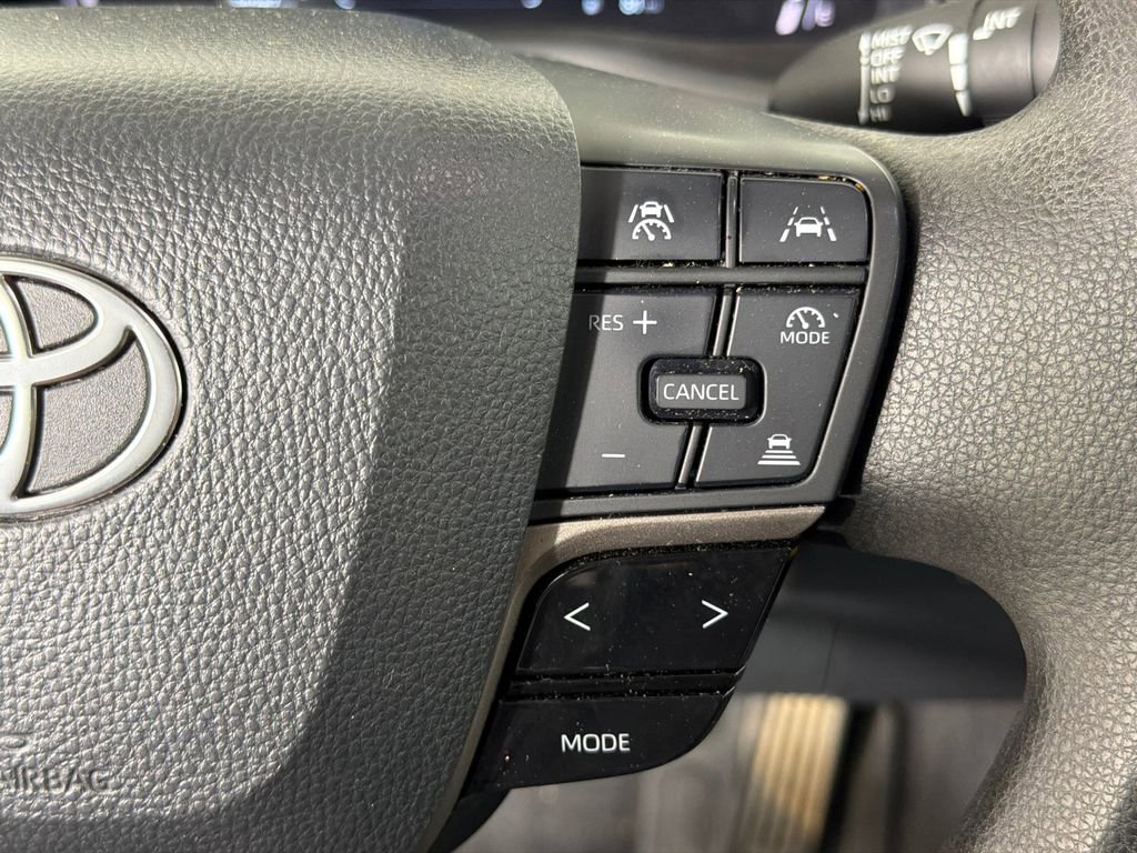 Used 2025 Toyota Camry LE image 25