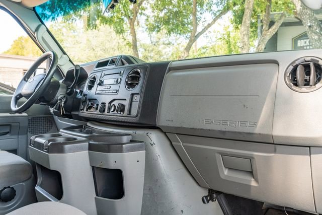 Used 2014 Ford E-350 and Econoline 350 XLT RWD image 37