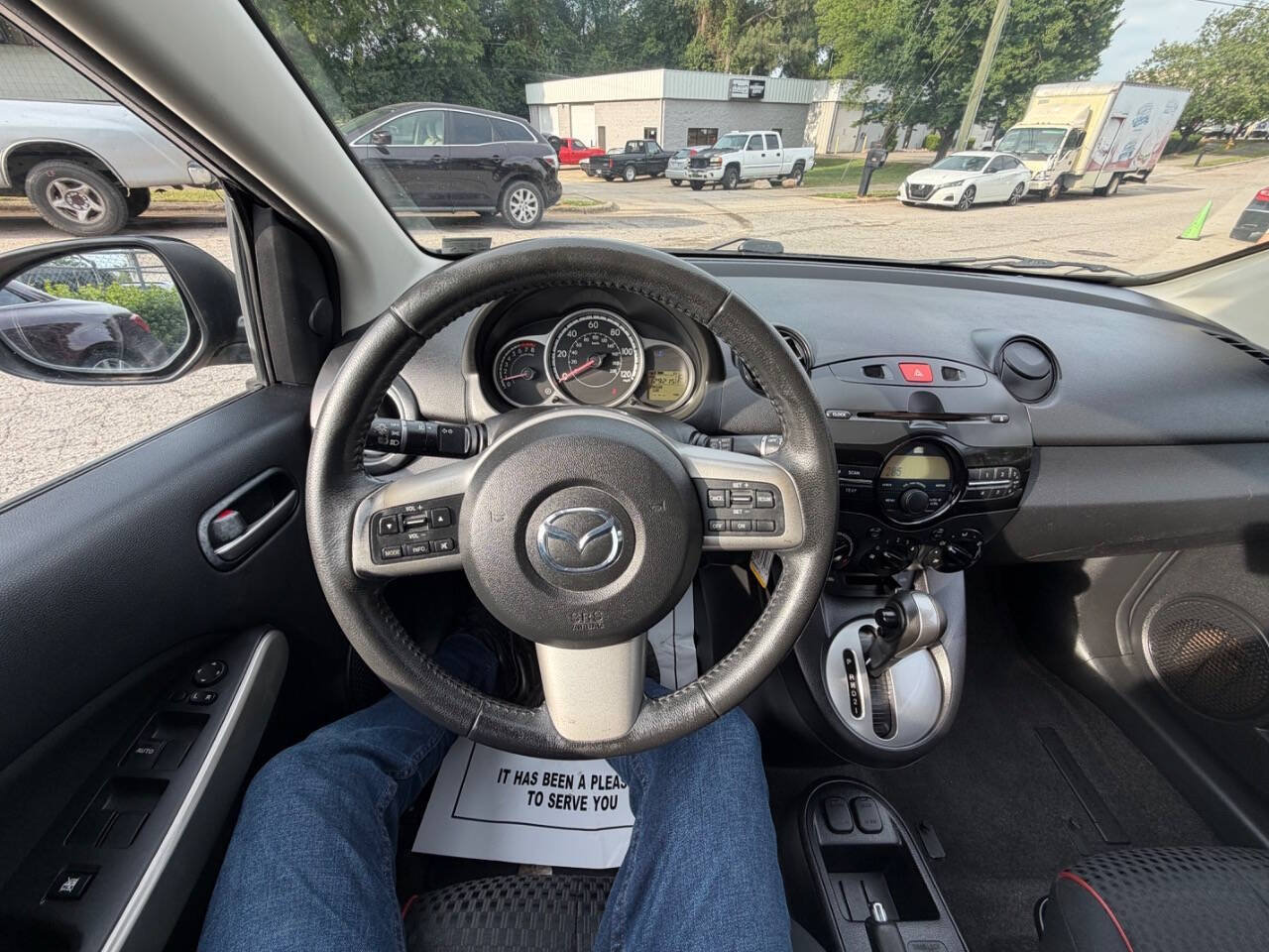 Used 2011 MAZDA MAZDA2 Touring FWD image 11