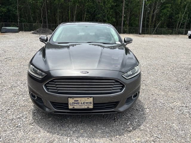 Used 2016 Ford Fusion SE w/ Equipment Group 201A FWD image 2