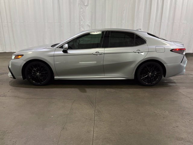 Used 2024 Toyota Camry XSE FWD image 8