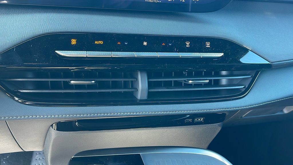 New 2026 Buick Enclave Preferred w/ Power Package image 19