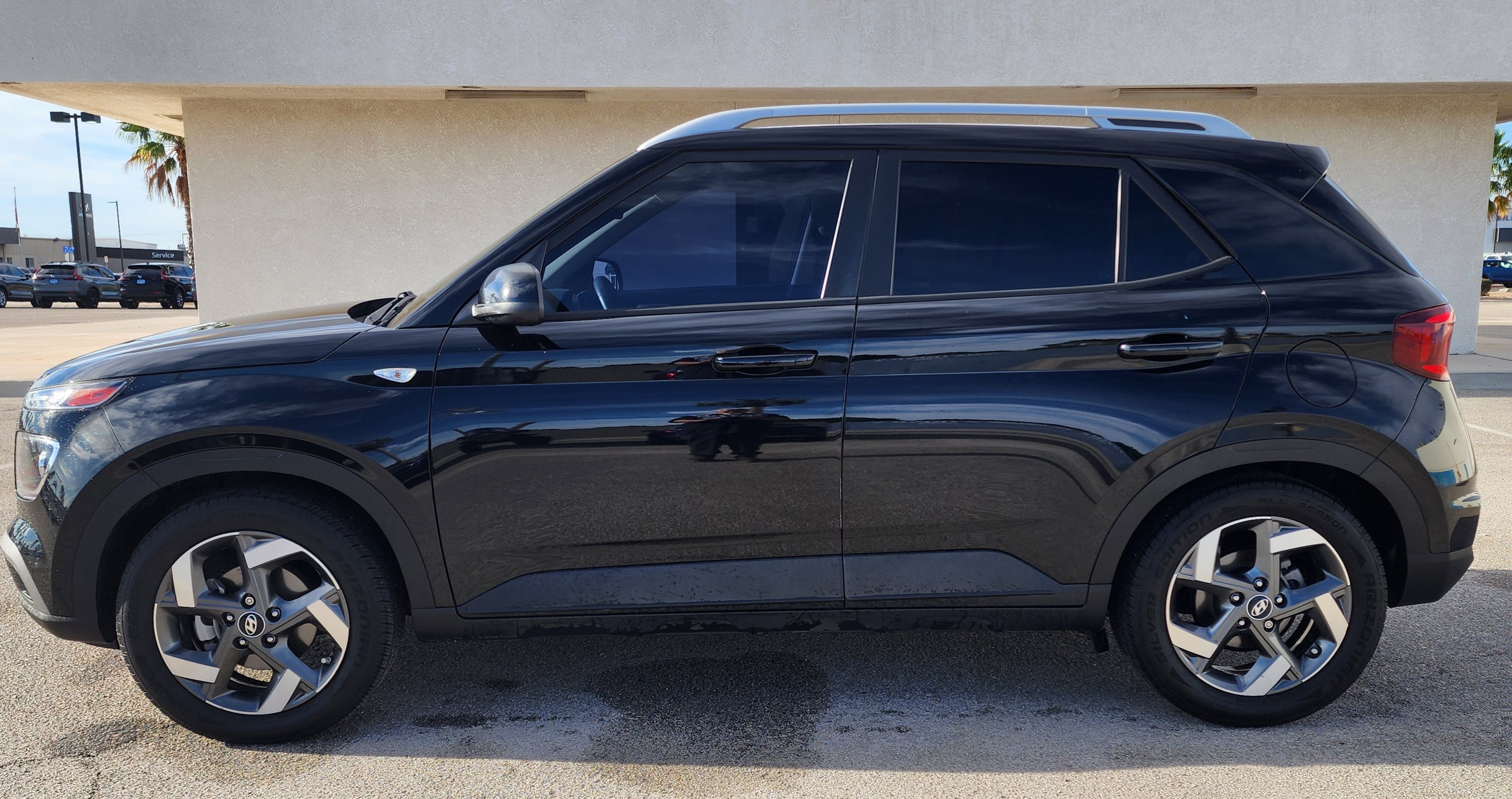 Used 2022 Hyundai Venue SEL w/ Cargo Package image 8