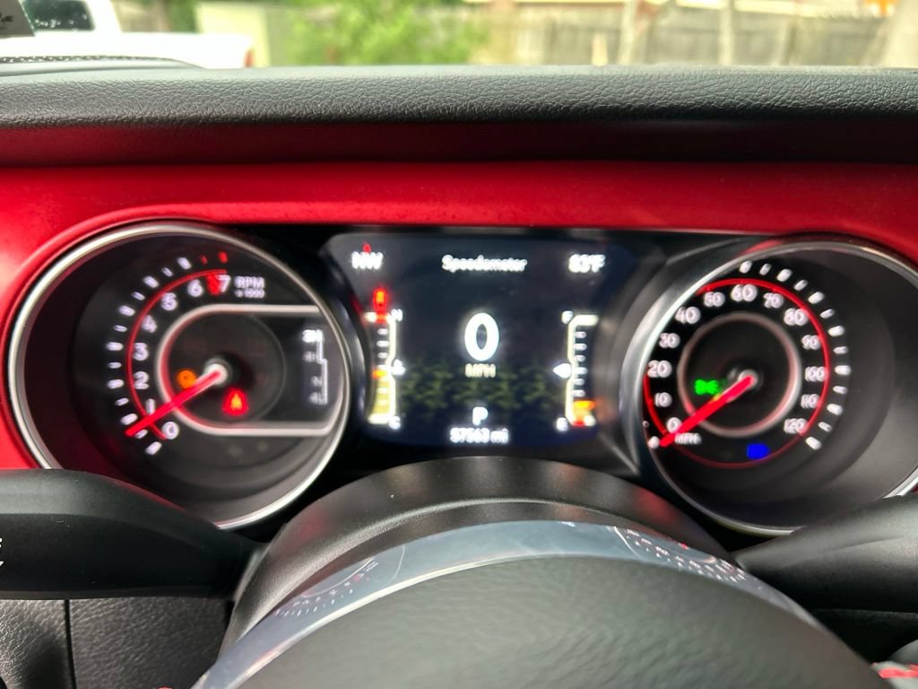 Used 2021 Jeep Gladiator Rubicon AWD/4WD image 19