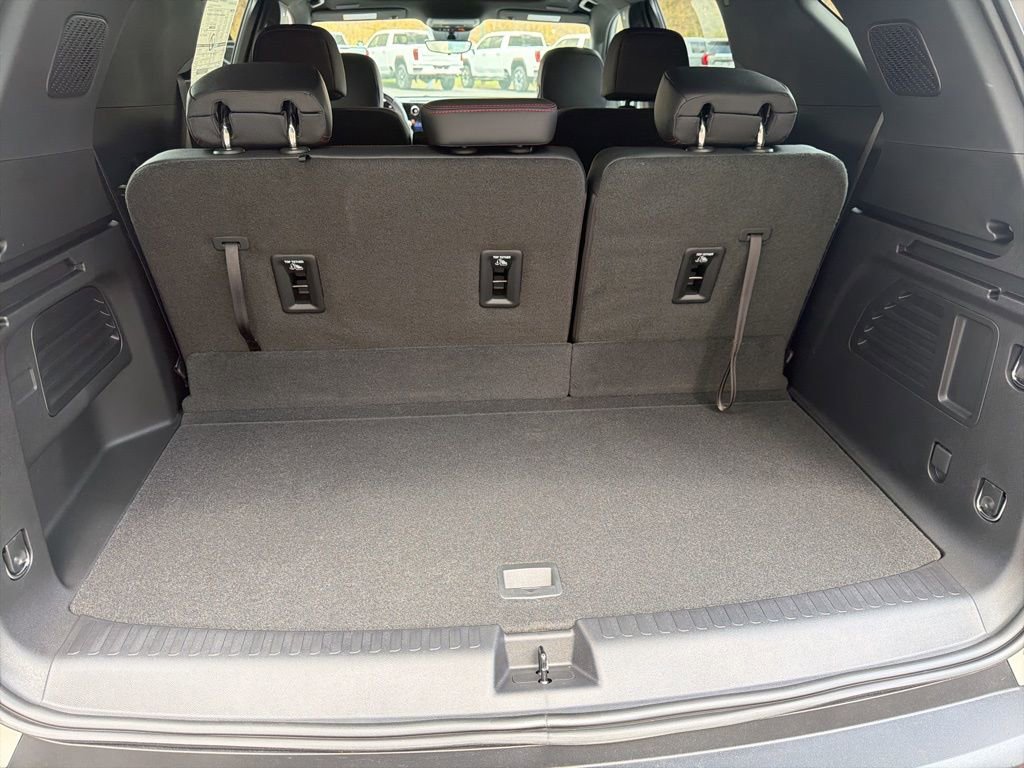 New 2026 Chevrolet Traverse Z71 w/ Enhanced Driving Package image 13