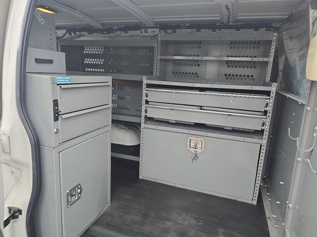 Used 2013 Chevrolet Express 2500 image 16