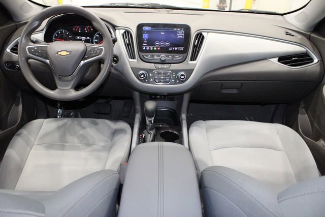 Used 2022 Chevrolet Malibu LT image 29