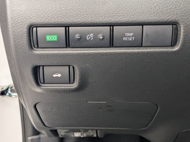 Used 2025 Nissan Sentra SR FWD image 16