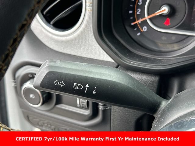Used 2025 Jeep Wrangler Unlimited Sahara AWD/4WD image 29