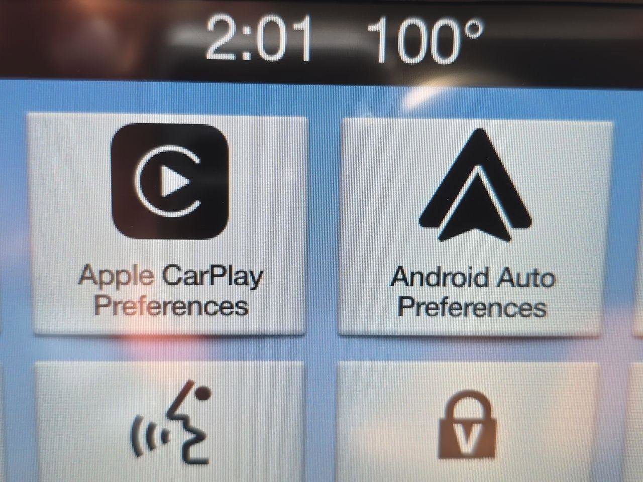 Used 2017 Ford C-MAX Energi SE w/ Equipment Group 401A image 26