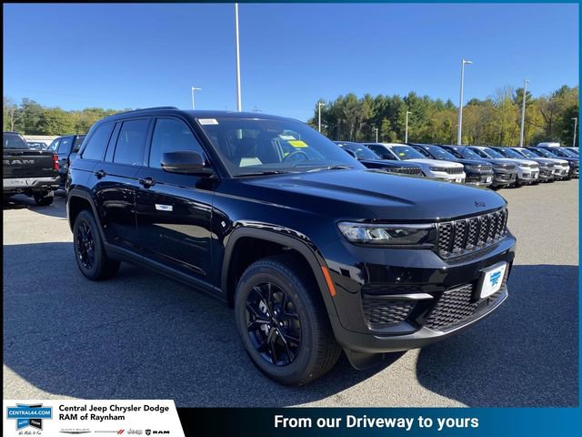 New 2025 Jeep Grand Cherokee Laredo