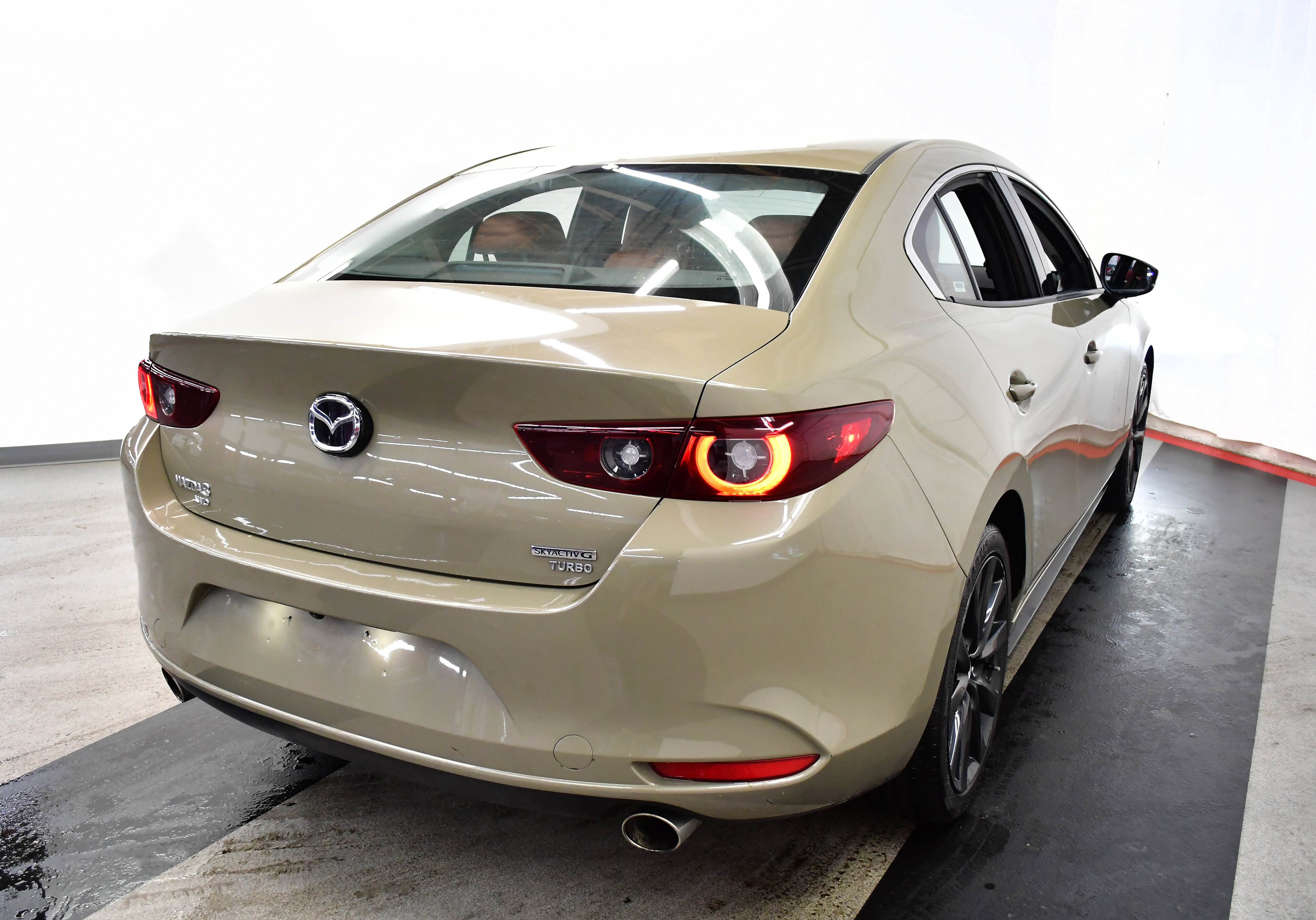 Used 2024 MAZDA MAZDA3 s image 13