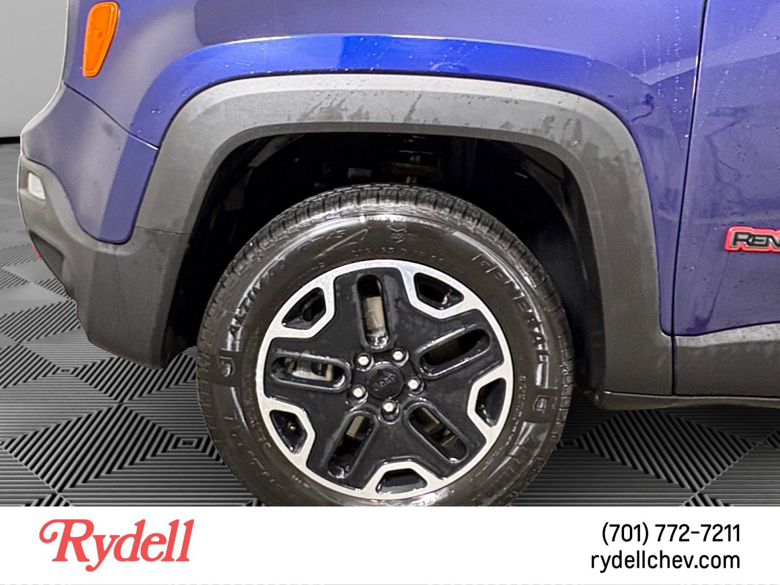 Used 2017 Jeep Renegade Trailhawk image 9