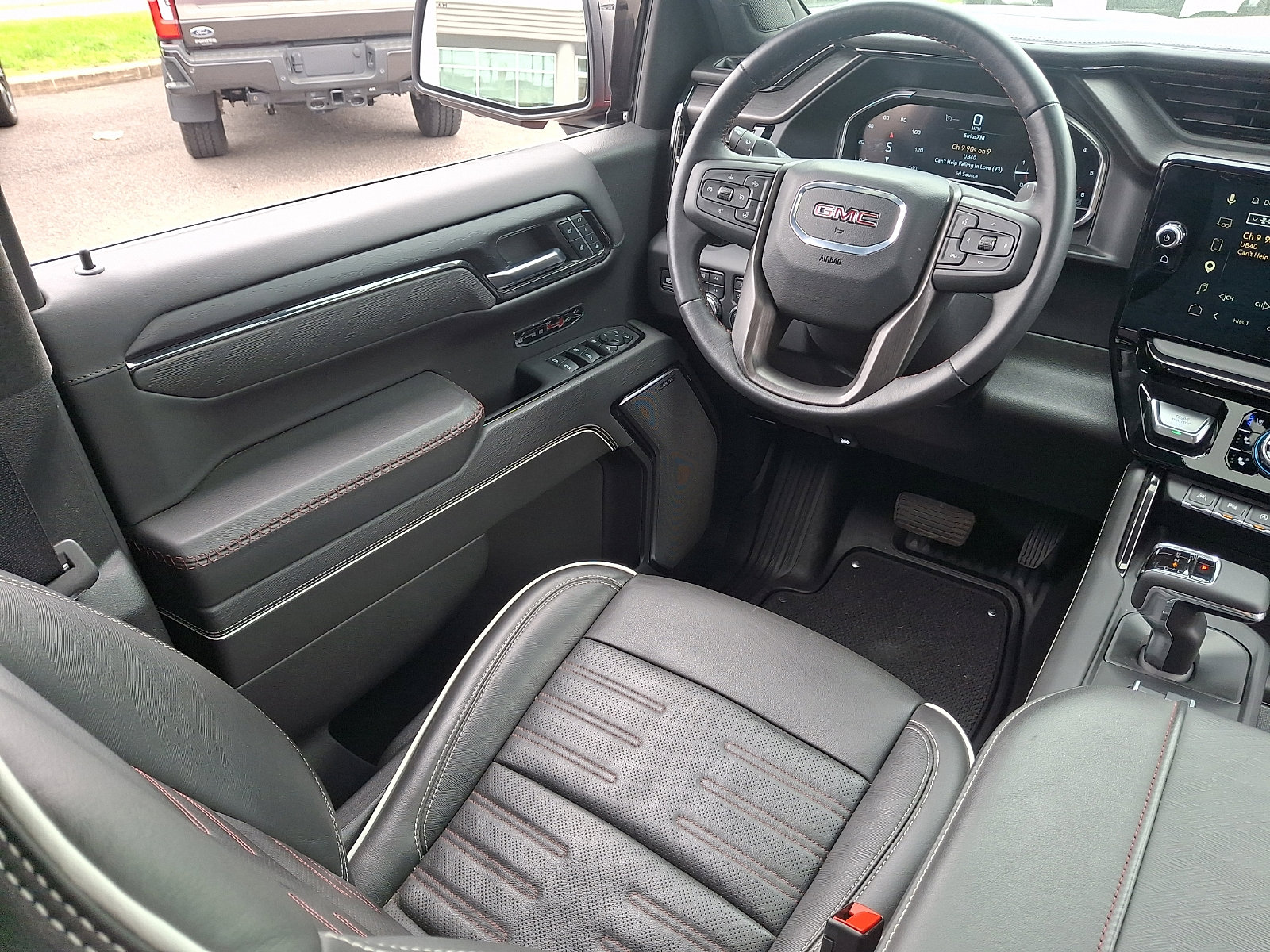 Used 2024 GMC Sierra 1500 AT4X image 13