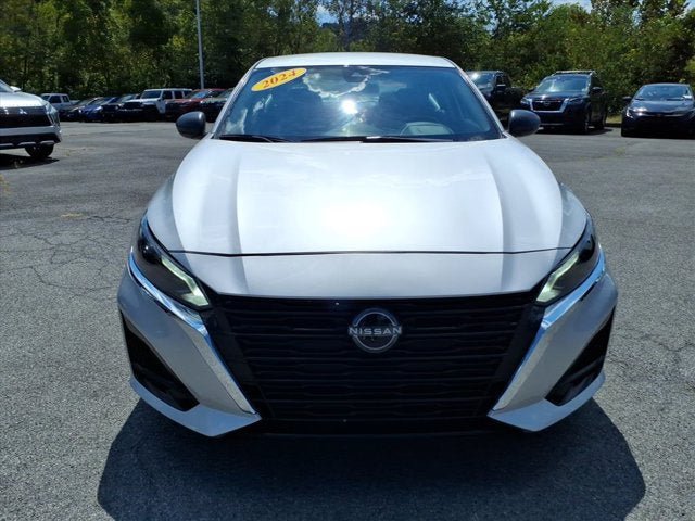 Certified 2024 Nissan Altima 2.5 SV FWD image 2