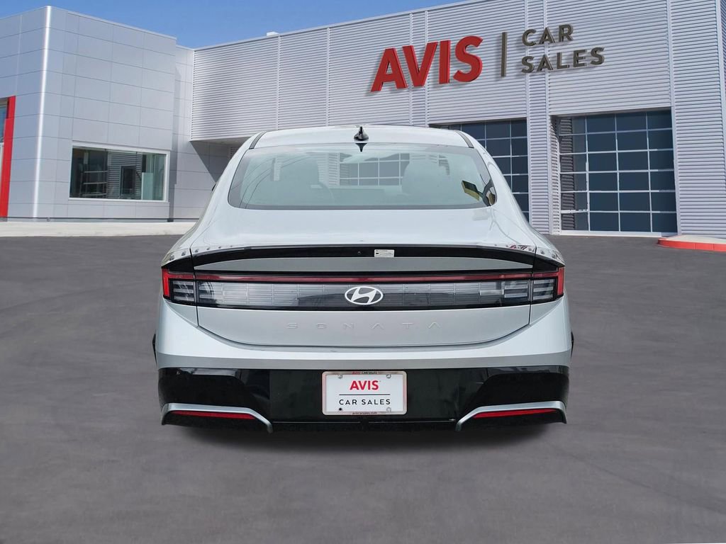 Used 2025 Hyundai Sonata SEL FWD image 5