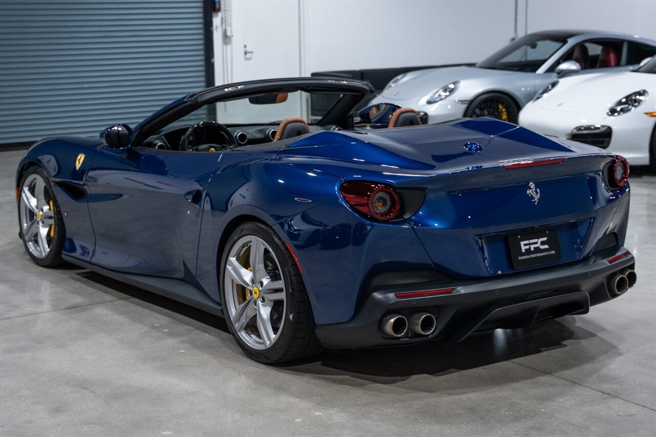Used 2020 Ferrari Portofino RWD image 4