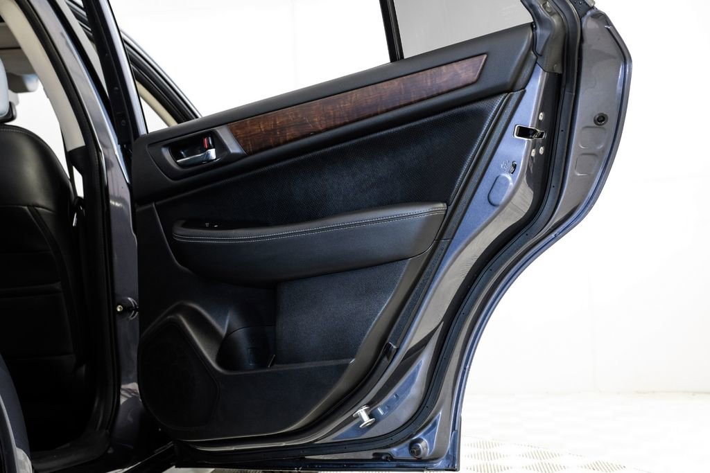 Used 2016 Subaru Outback 3.6R Limited image 47