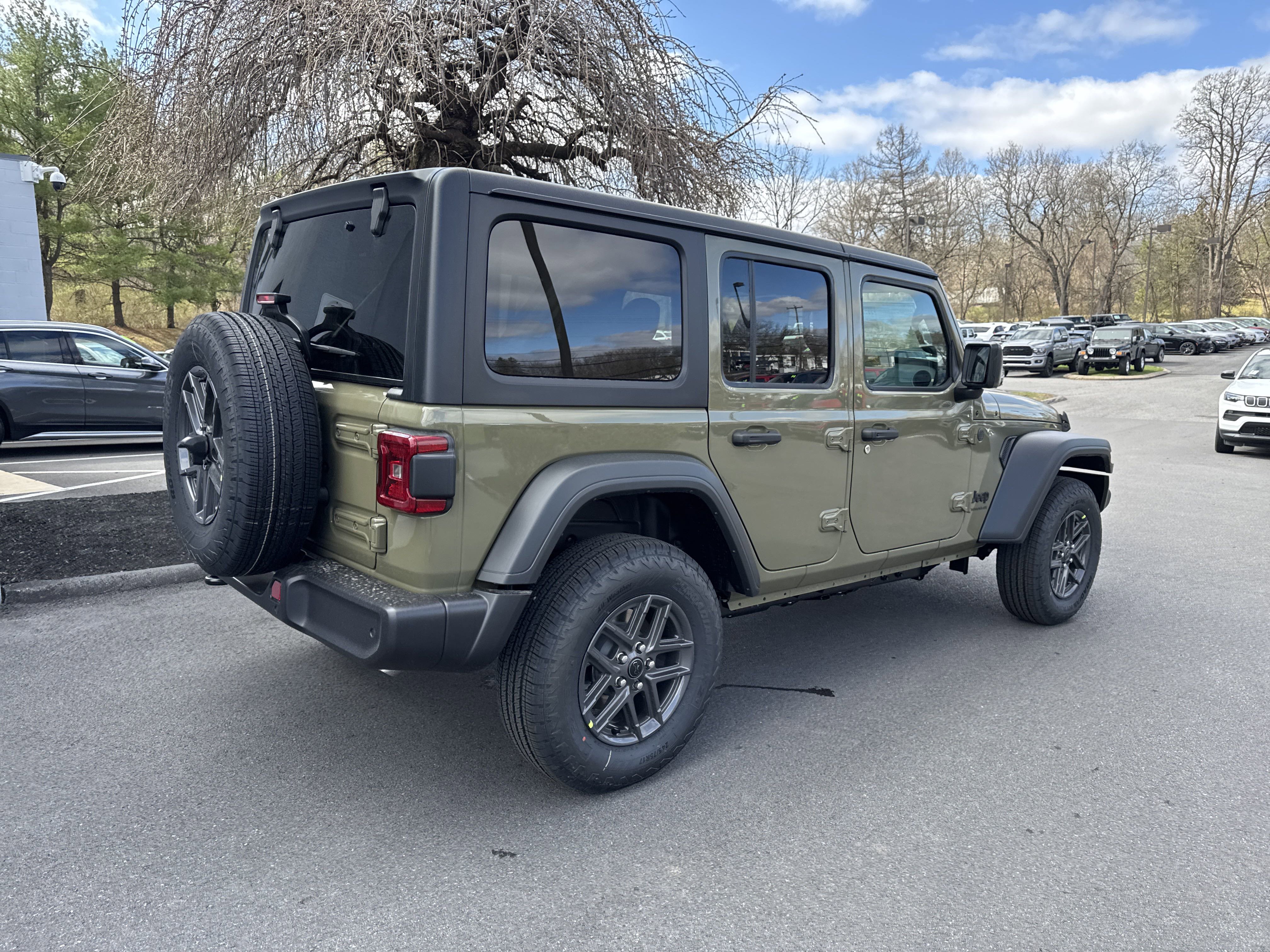 New 2025 Jeep Wrangler Sport S video 3