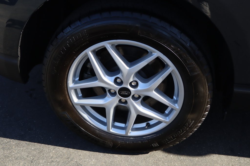 Used 2024 Ford Edge SEL AWD/4WD image 11