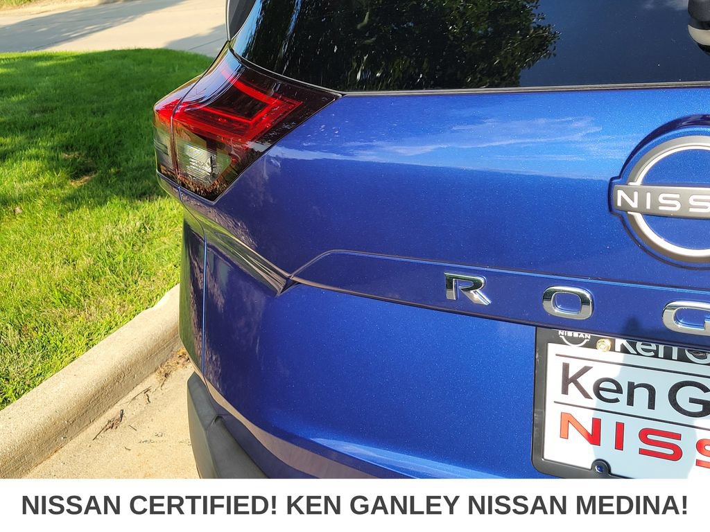 Certified 2023 Nissan Rogue SV AWD/4WD image 16