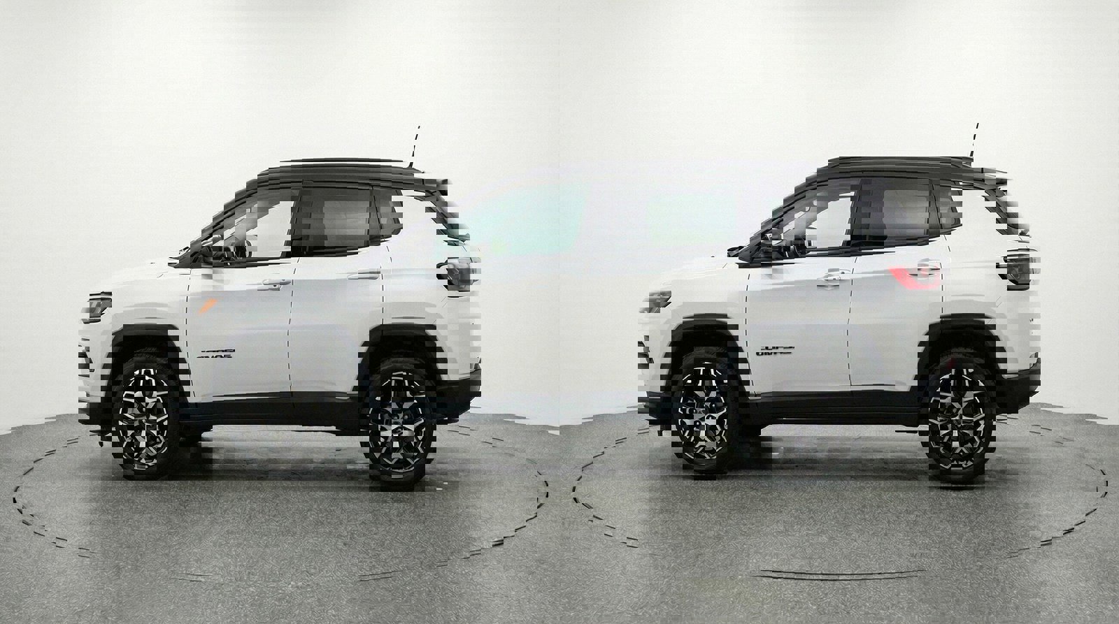 Used 2025 Jeep Compass Limited image 4