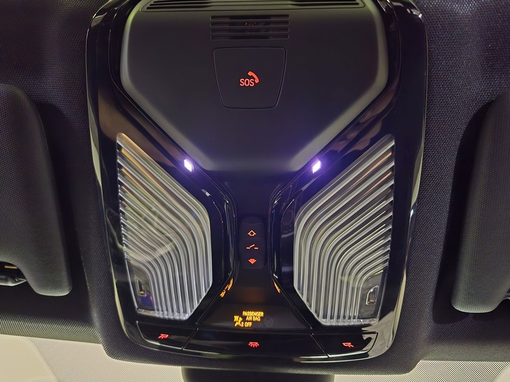 New 2026 BMW 330i xDrive Sedan w/ M Sport Package image 27