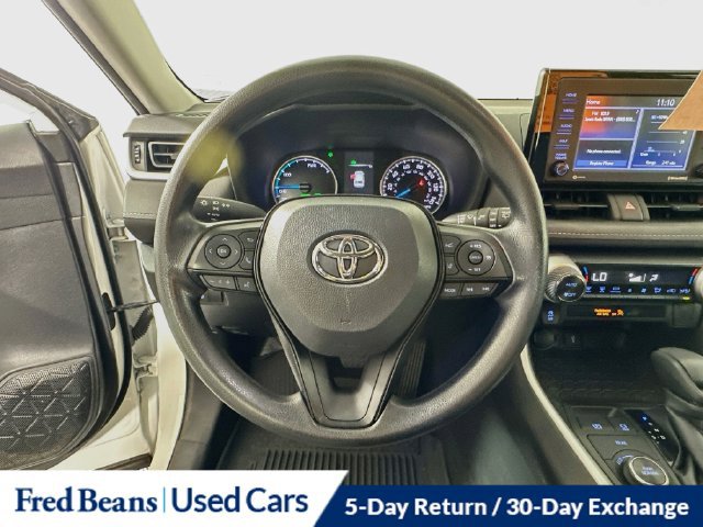 Used 2022 Toyota RAV4 XLE AWD/4WD image 16