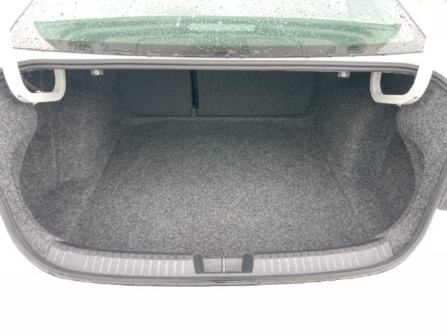 Used 2025 Volkswagen Jetta Sport FWD image 32
