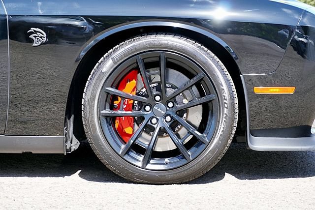 Used 2023 Dodge Challenger SRT Hellcat w/ Plus Package RWD image 8
