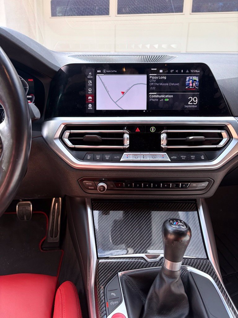 Used 2022 BMW M4 Coupe w/ Executive Package RWD image 17