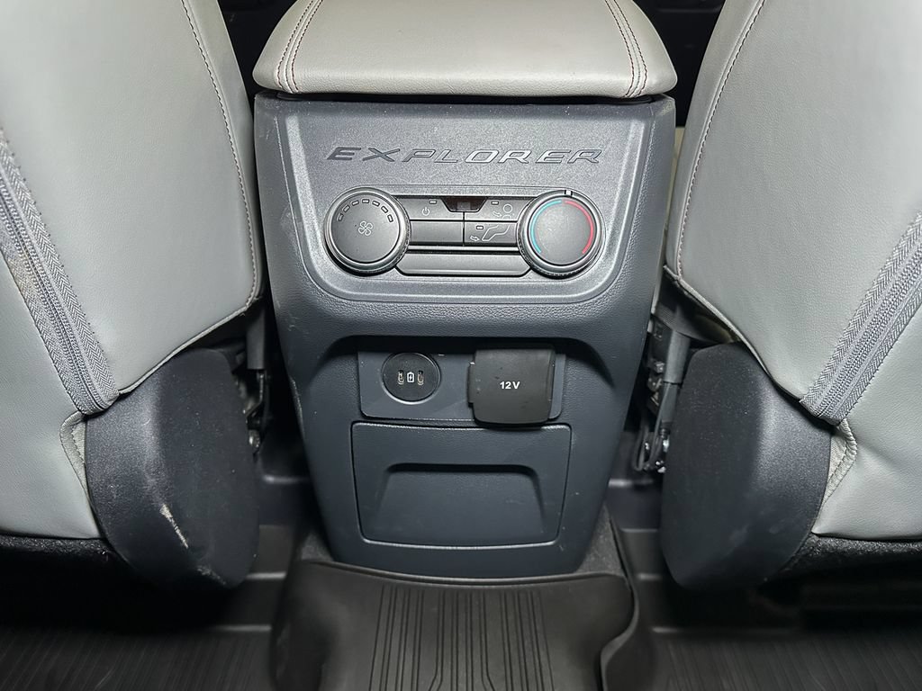 Used 2026 Ford Explorer Active w/ Active Comfort Package AWD/4WD image 31