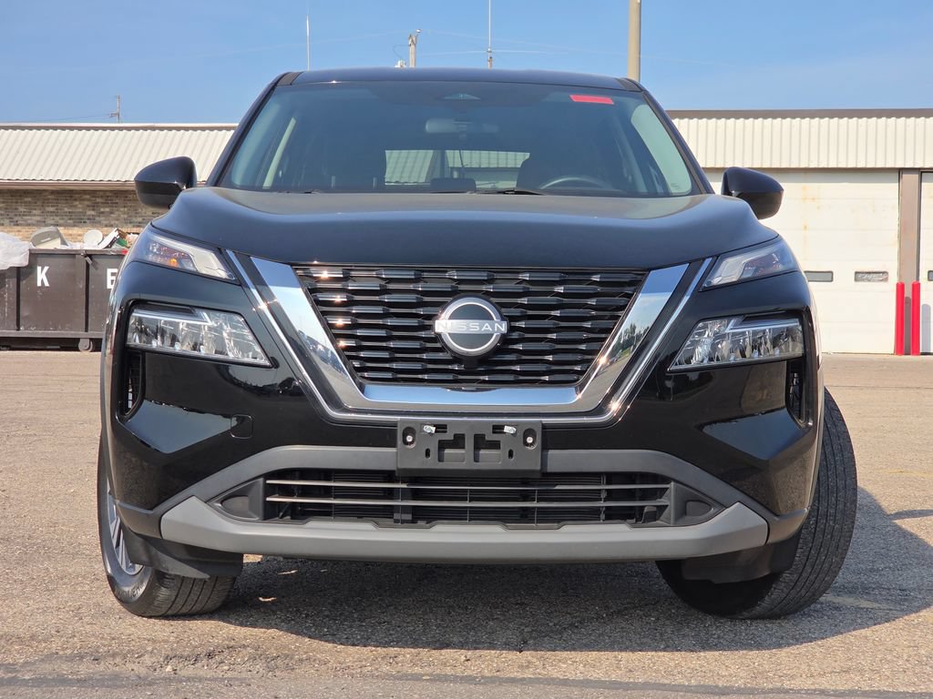 Used 2023 Nissan Rogue SV AWD/4WD image 3