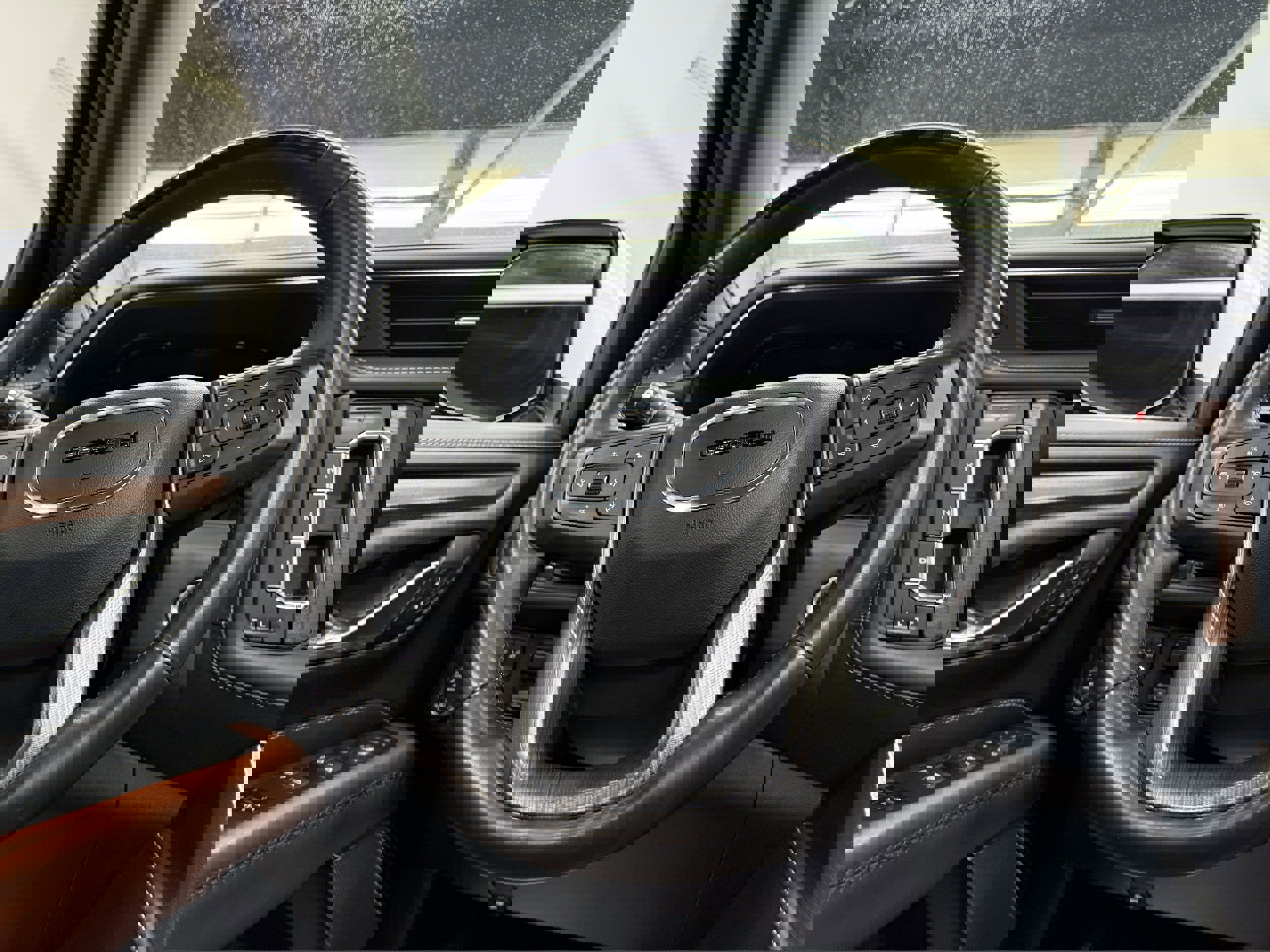 Used 2023 GMC Yukon XL Denali Ultimate w/ LPO, Floor Liner Package image 19