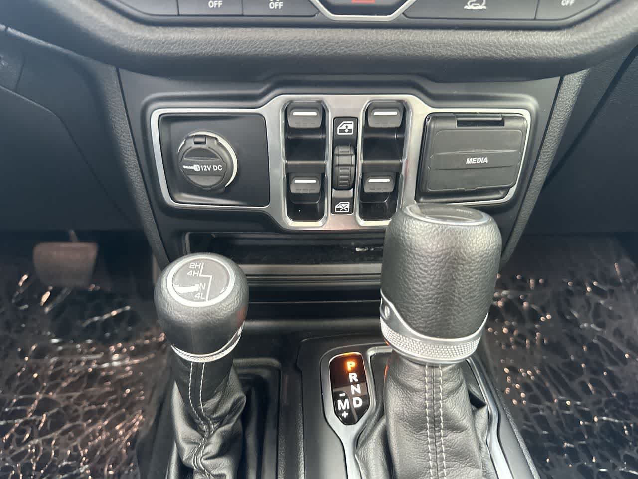 Certified 2024 Jeep Gladiator Sport AWD/4WD image 30