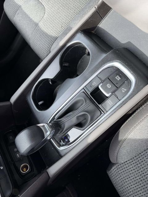 Used 2020 Hyundai Santa Fe SEL image 17