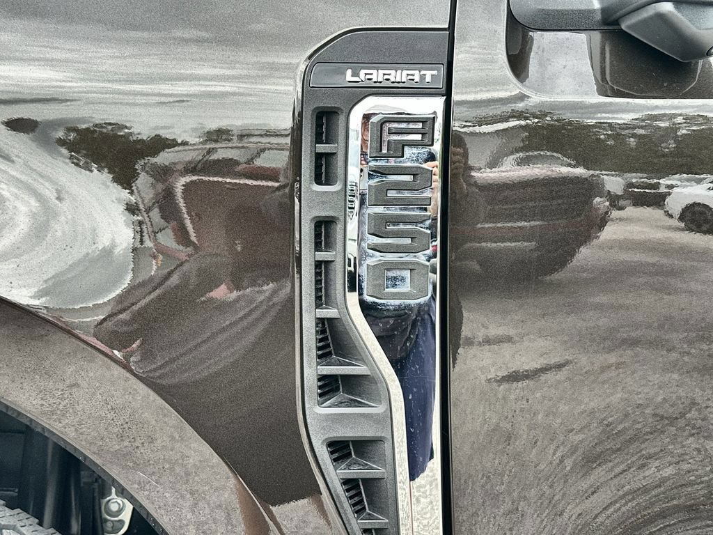 Used 2024 Ford F250 Lariat w/ Lariat Ultimate Package AWD/4WD image 8