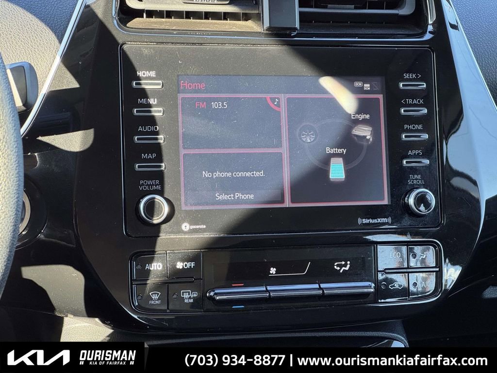 Used 2022 Toyota Prius LE image 18