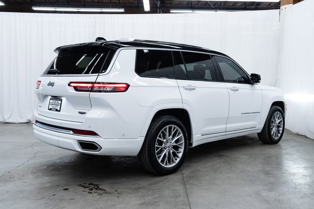 Used 2023 Jeep Grand Cherokee L Summit w/ Advanced Protech Group IV image 6