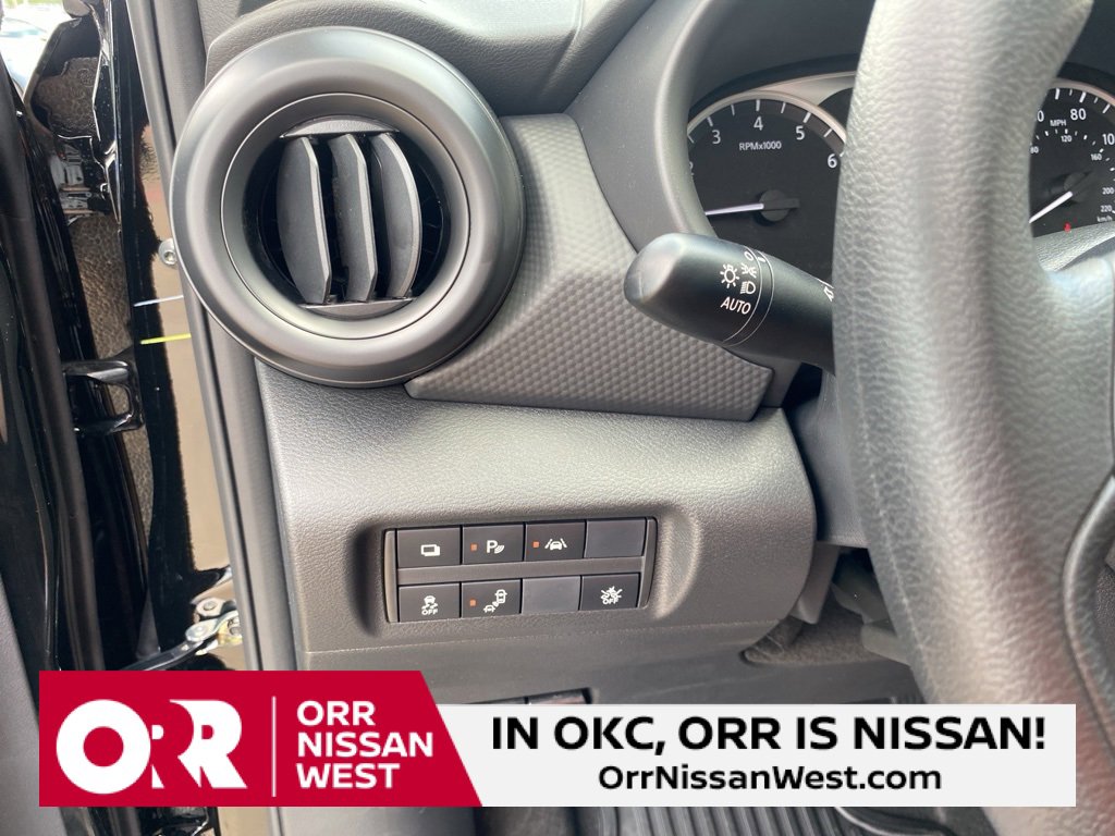 New 2025 Nissan Kicks Play S image 26