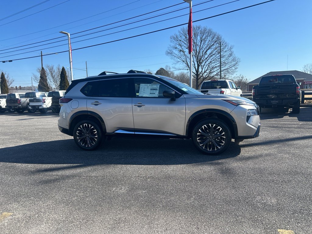 New 2026 Nissan Rogue Platinum image 2